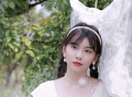 [YITUYU艺图语] 2022.09.10 温柔少女 小愉不是鱼 [23+1P-384MB]