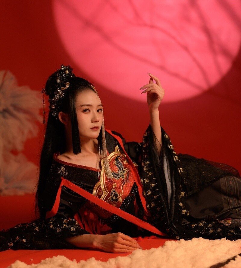 [YITUYU艺图语] 2022.07.03 杀机 兔子Zzz不吃胡萝卜 [24P-279.6M]