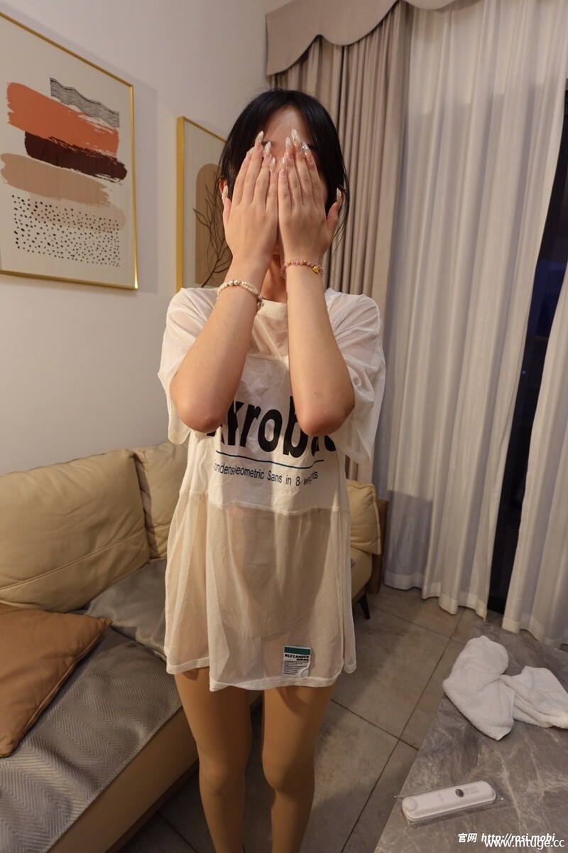 010_compressed.jpg