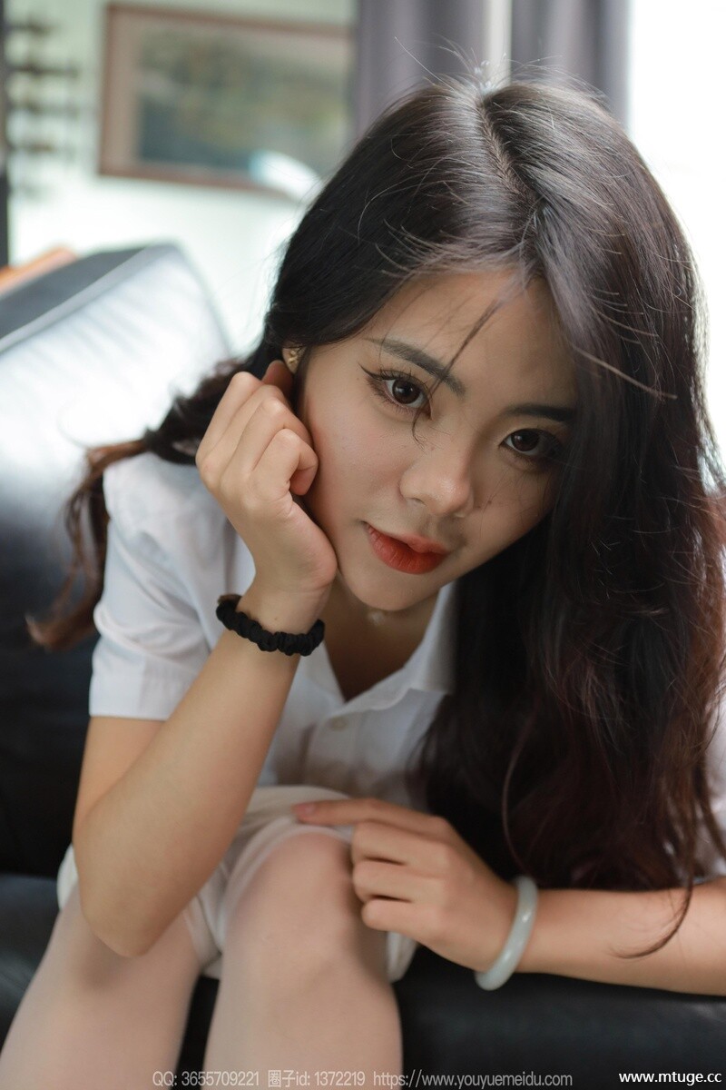 [IESS异思趣向] 2023.12.14 丝享家1611 兔兔《更衣室（上）》 [80P-58.7M]