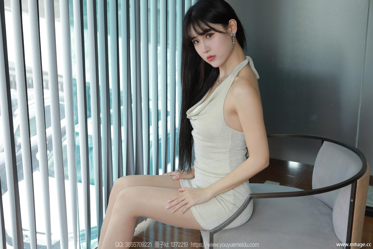 [IESS异思趣向] 2024.05.31 丝享家1756 小宝《挂脖包臀裙》 [84P-80.9M]