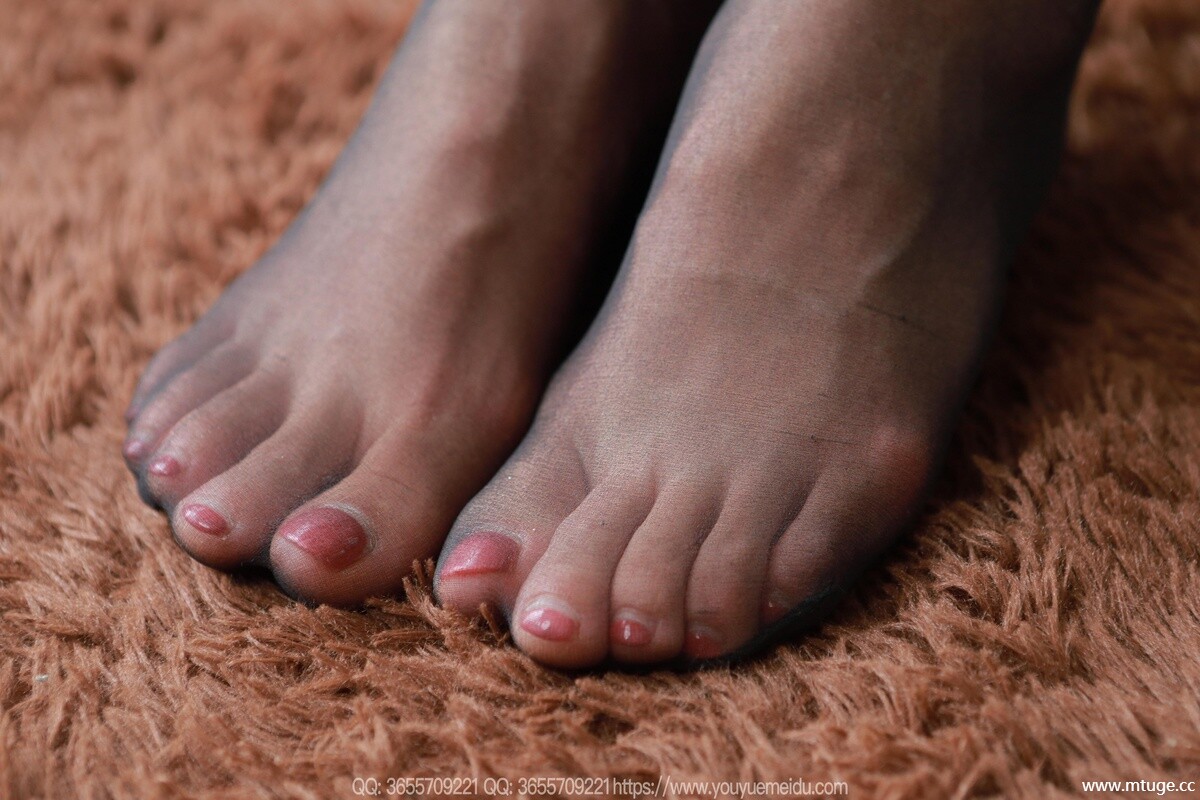 [IESS异思趣向] 2025.04.14 丝享家2027 兔兔《柔软甜妹》 [88P-101.3M]