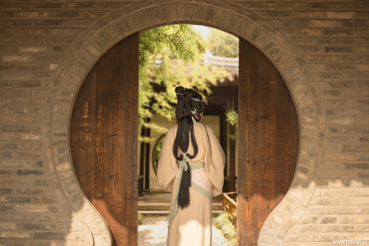 [YITUYU艺图语] 2022.05.11 佳人赋 公子千邪 [22P-248.16 MB]