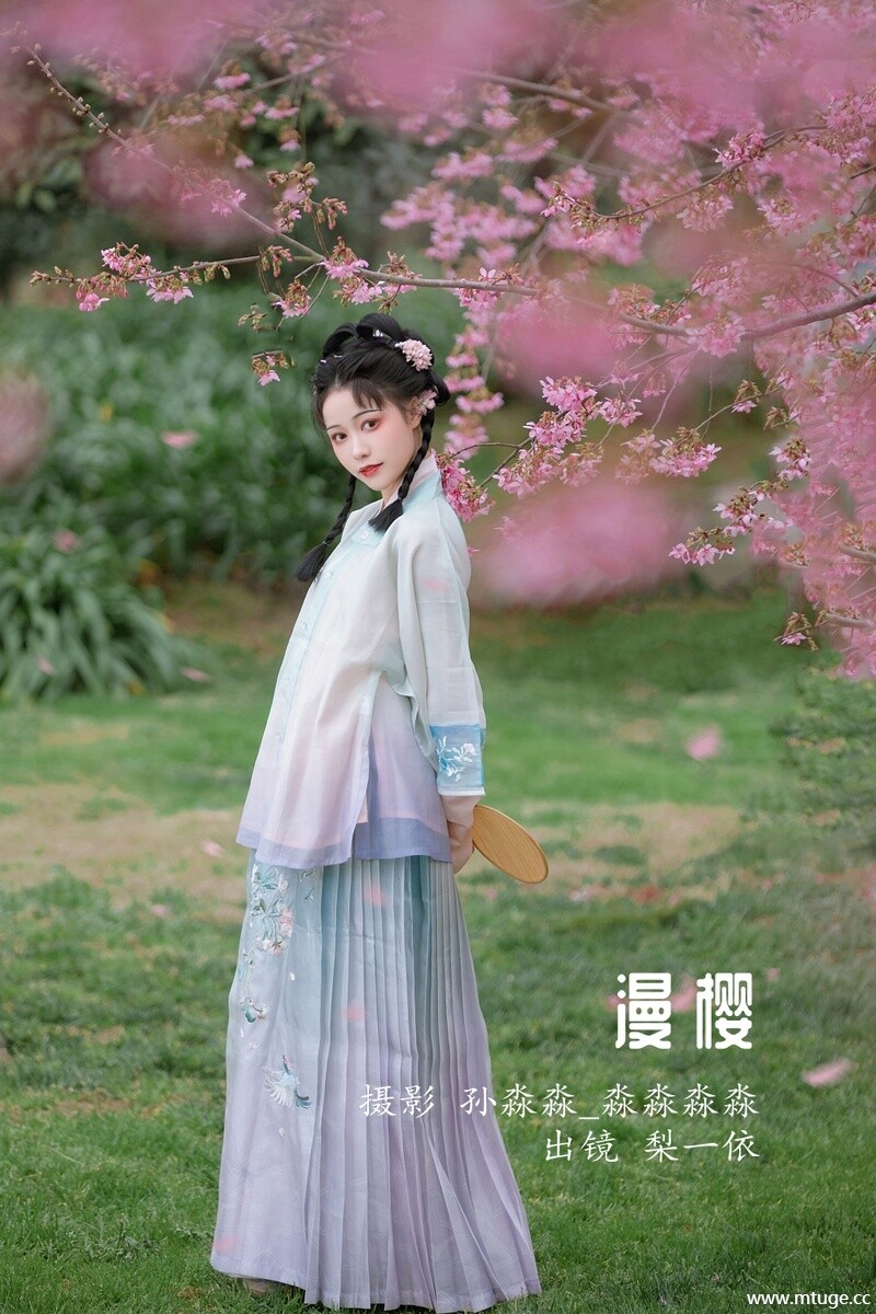 [YITUYU艺图语] 2022.08.16 漫樱 梨一依 [21+1P-275MB]