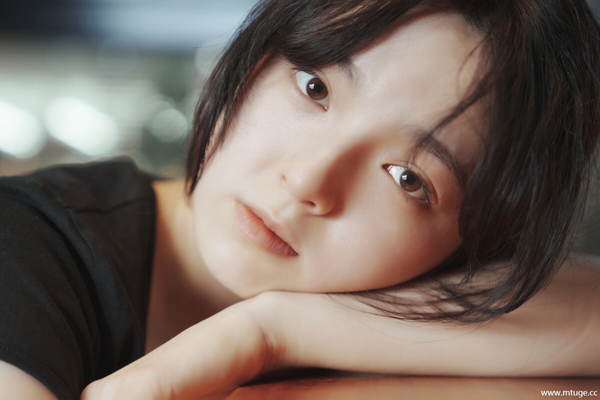 0002_compressed.jpg