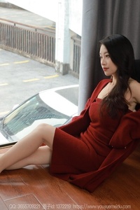 [IESS异思趣向] 2025.01.31 丝享家1965 小婕《红色针织裙（下）》 [83P-77.4M]