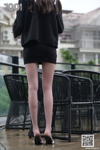 [IESS异思趣向] 1001系列.163《雨中漫步3》 [72P-80.5MB]