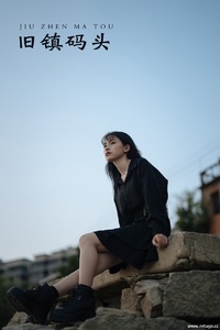 [YITUYU艺图语] 2021.11.25 旧镇码头 南辞 [31+1P-403MB]