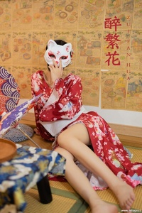 [YITUYU艺图语] 2021.10.25 醉繁花 小颖 [33+1P-321MB]