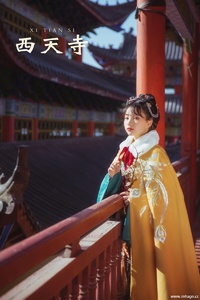 [YITUYU艺图语] 2021.10.15 西天寺 一千只大日日 [17+1P-270MB]