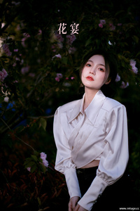 [YITUYU艺图语] 2022.07.13 花宴 夏芸是只小考拉 [21+1P-203MB]