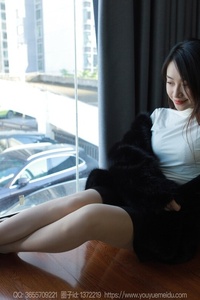 [IESS异思趣向] 2023.12.05 丝享家1603 小婕《黑色大衣》 [86P-71.5M]