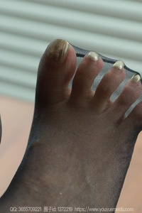 [IESS异思趣向] 2024.06.04 丝享家1759 婉萍《紫色俏佳人》 [74P-68.2M]