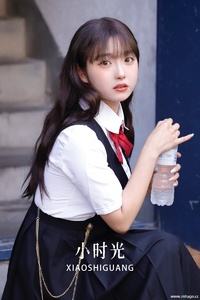[YITUYU艺图语] 2022.10.05 小时光 -炸鸡冰可乐- [20+1P-144MB]